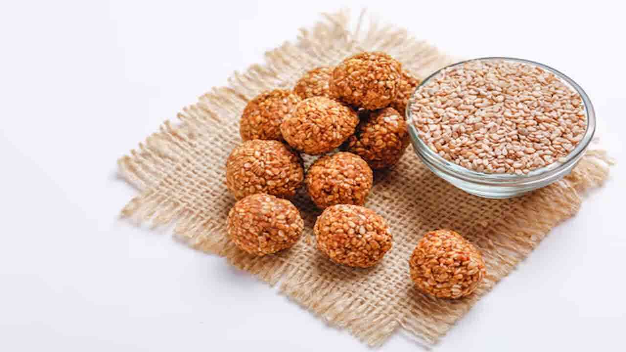 ఈ లడ్డు రోజుకొకటి తింటే మీ ఒంట్లో రక్తం కుప్పలు తెప్పలుగా పుడుతుంది..