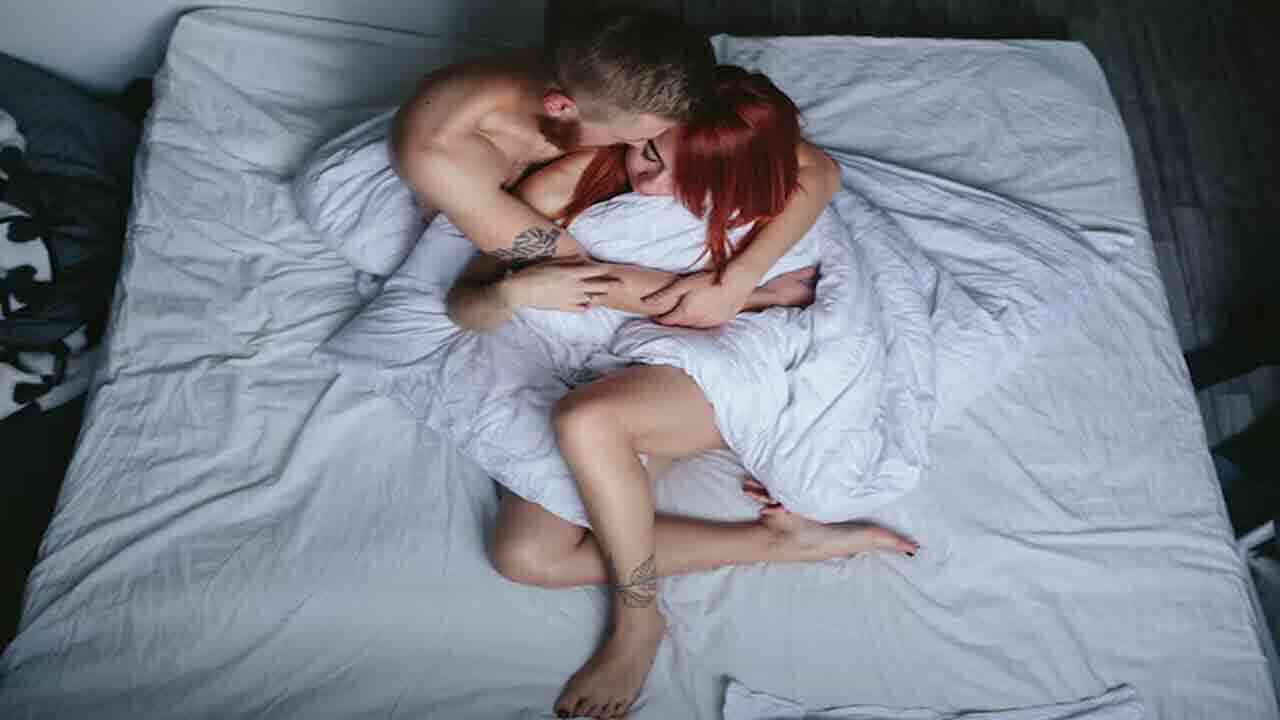 శృంగారంలో ఎక్కువ సార్లు పాల్గొంటే ప్రమాదమా.. ప్రముఖ ఆరోగ్య నిపుణులు ఏం చెప్తున్నారంటే..