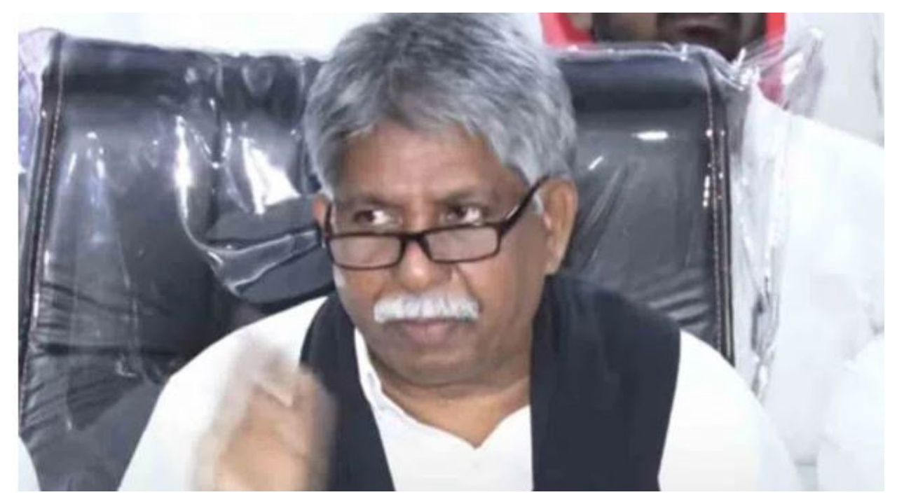 రేవంత్ రెడ్డికి మంద‌కృష్ణ మాదిగ డిమాండ్...ఎస్సీ వ‌ర్గీక‌ర‌ణ త‌ర్వాతే గ్రూప్-1 మెయిన్స్ నిర్వ‌హించాలి