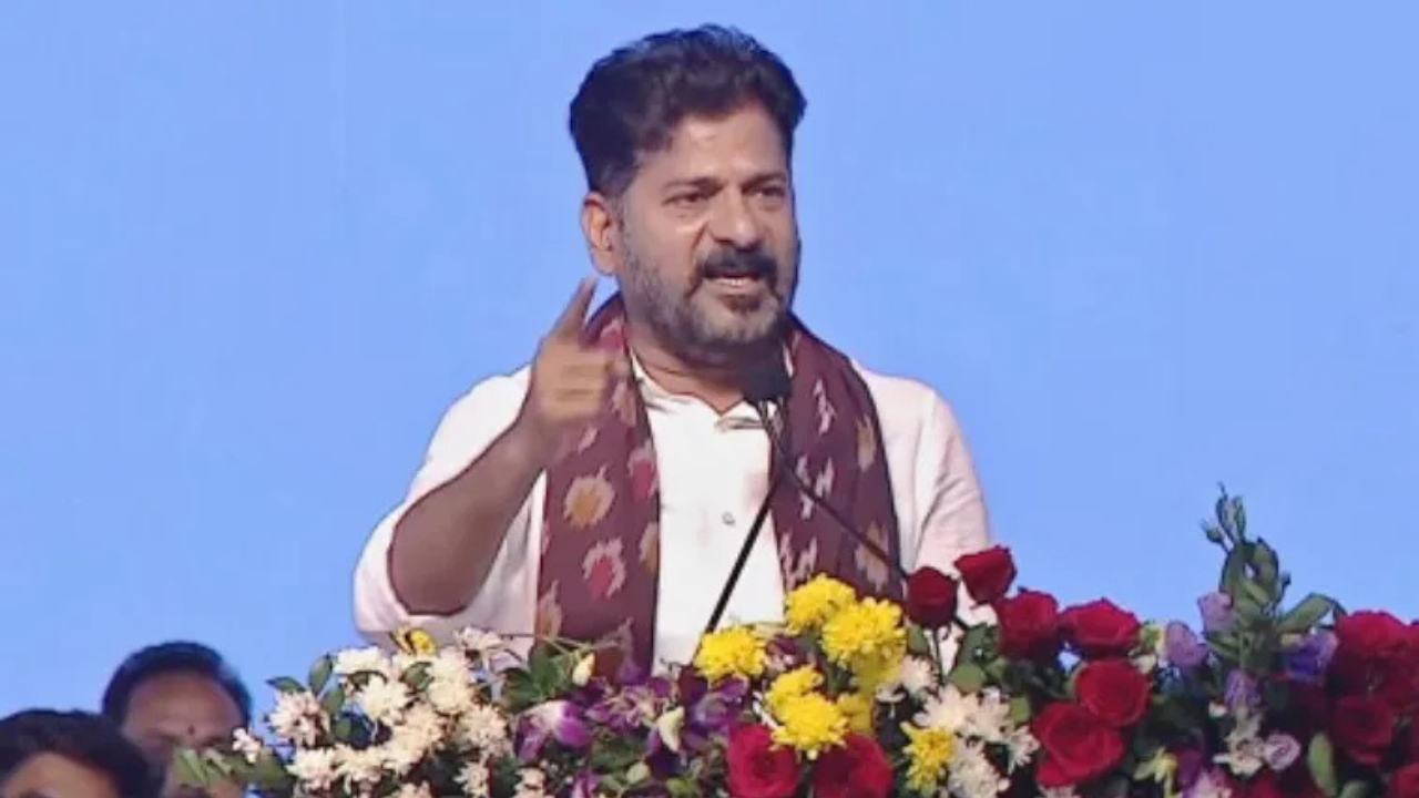 కేసీఆర్‌ను తొక్కుకుంటూ వచ్చా.. తెలంగాణ గడ్డపై ఆ మొక్కను మొలవన్విను : సీఎం రేవంత్‌ రెడ్డి