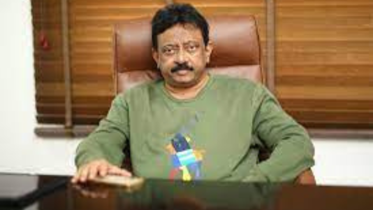 పోలీసులకు దొరకని రామ్ గోపాల్ వర్మ.. బృందాలుగా గాలింపు