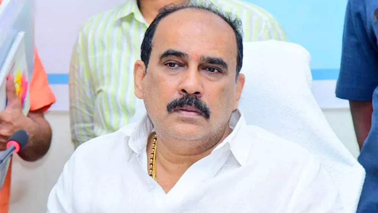 జగన్, షర్మిల వివాదంలోకి మాజీ మంత్రి బాలినేని.. విజయమ్మ రంగంలోకి దిగాలని సూచన 