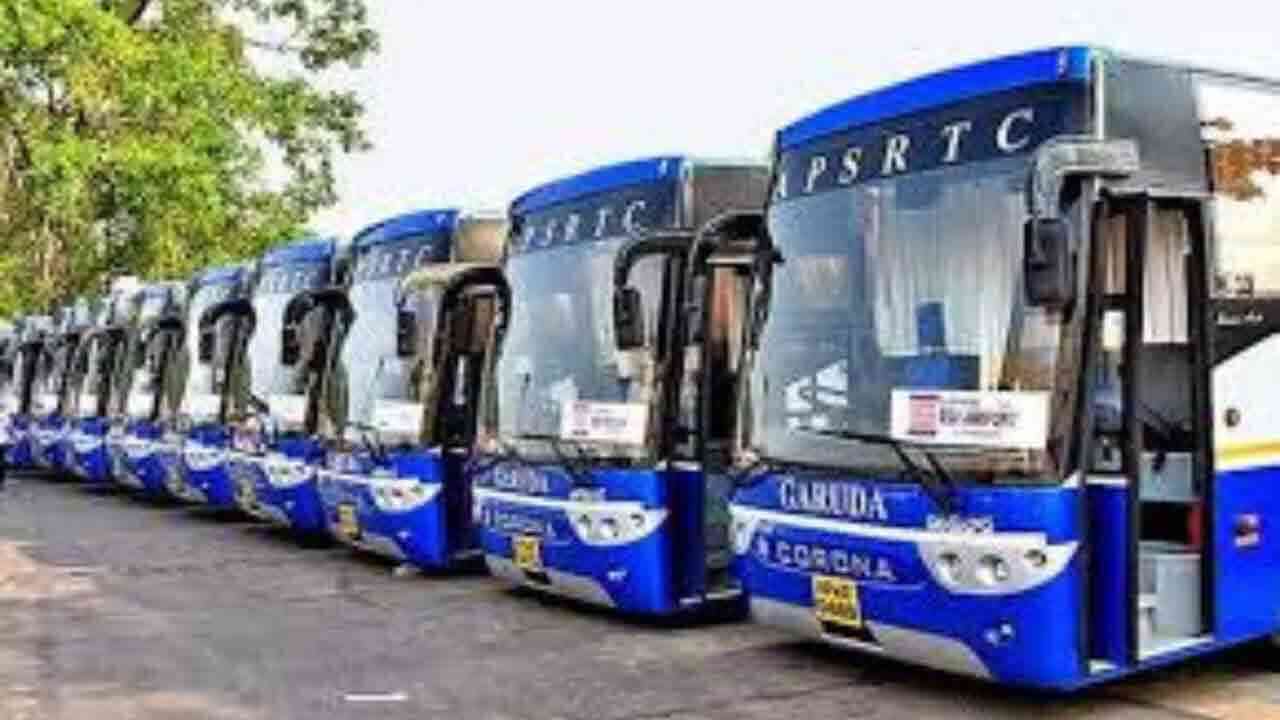 దసరాకు 6100 ప్రత్యేక బస్సులు..  ప్రయాణికుల రద్దీ నేపథ్యంలో ఆర్టీసీ అధికారుల చర్యలు 