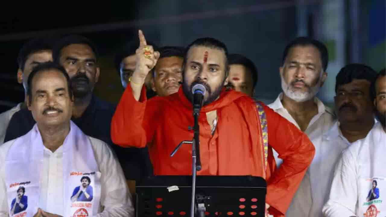 హిందుత్వ అజెండాతో ముందుకు పవన్ కళ్యాణ్.. ఏపీలో వర్కౌట్ అయ్యేనా.!