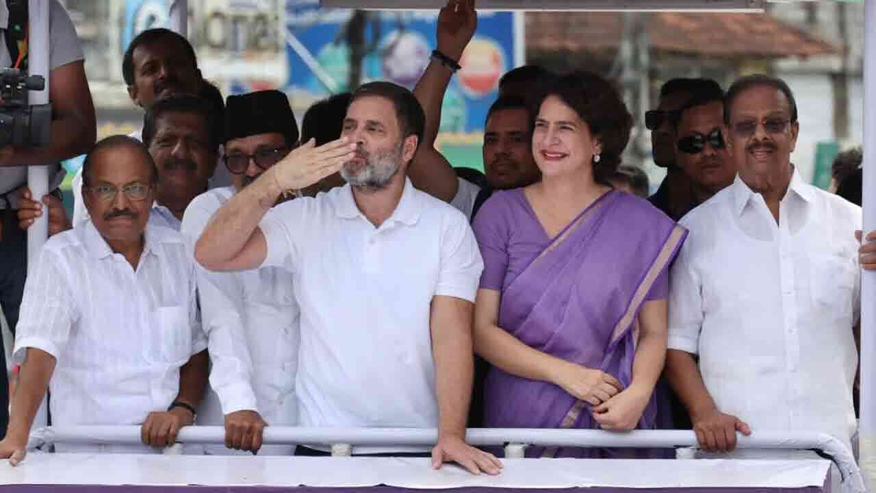 వయనాడ్ ఉప ఎన్నికల్లో తీవ్రంగానే పోటీ.. బరిలో 16 మంది అభ్యర్థులు 