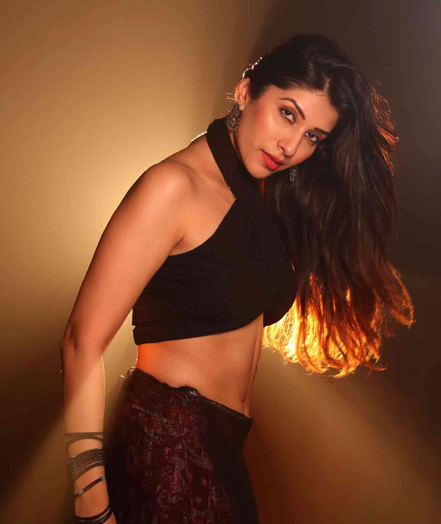  Elakshi Gupta