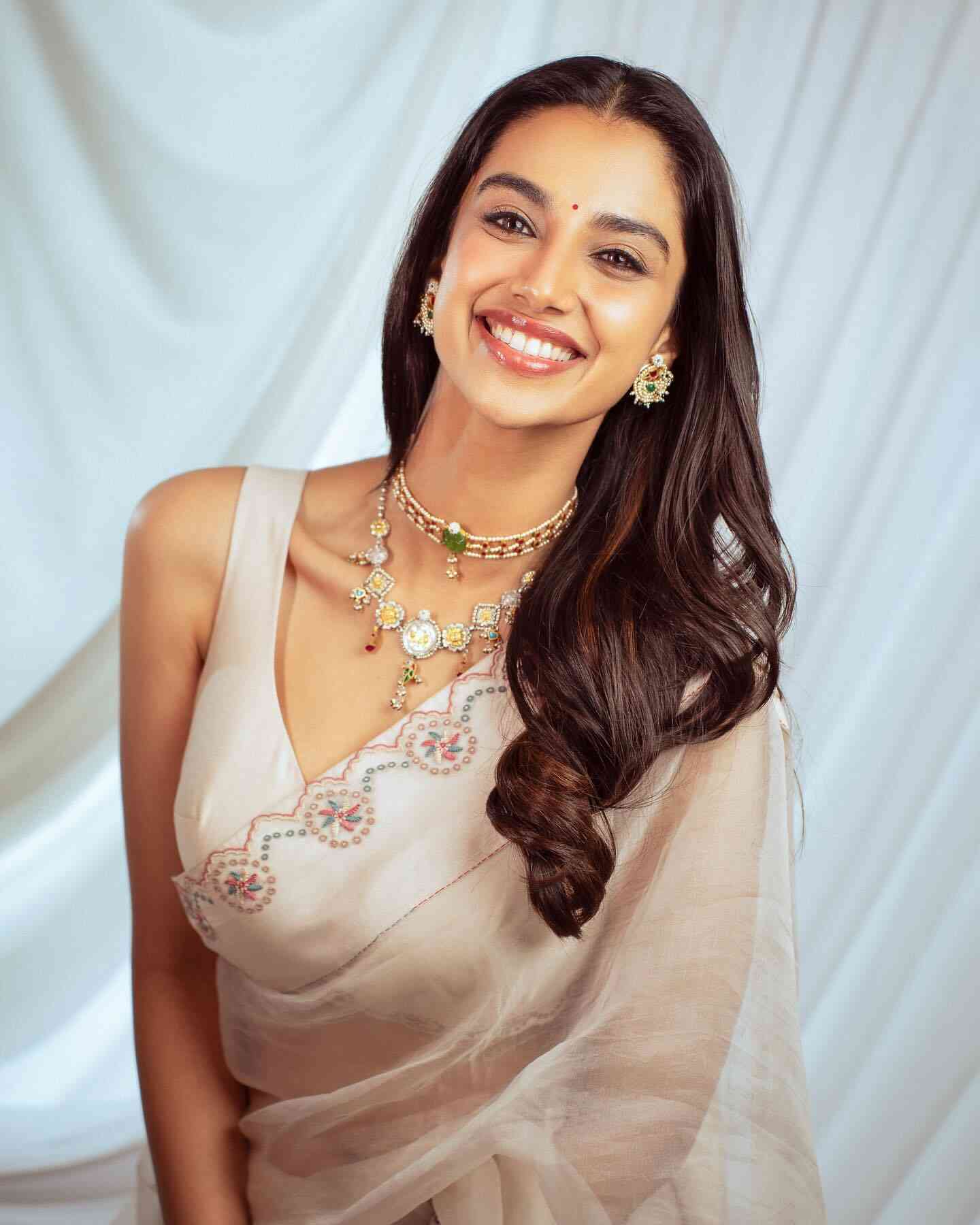 Meenaakshi Chaudhary