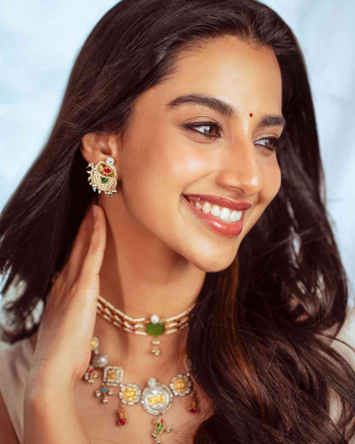 Meenaakshi Chaudhary