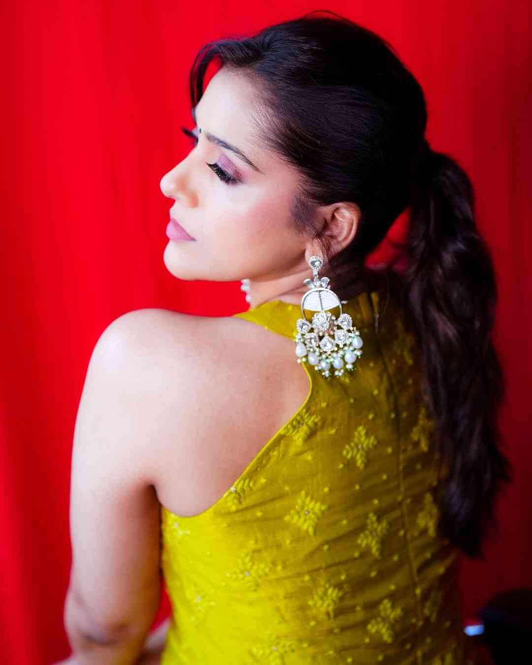  Rashmi Gautam