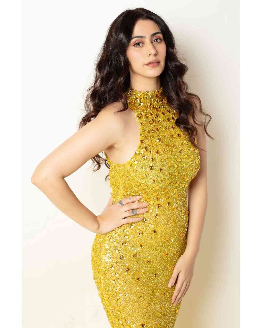 warina hussain