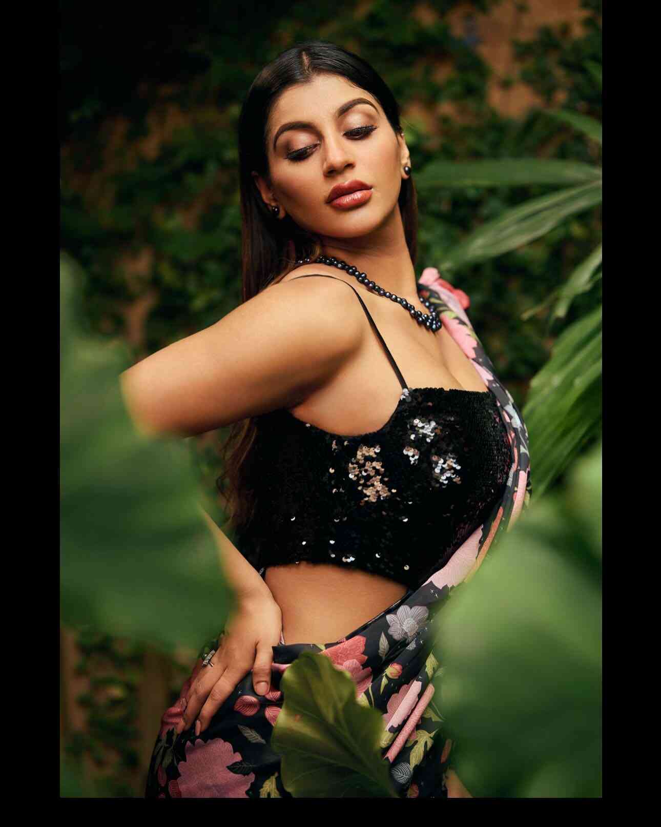 yashika aannand