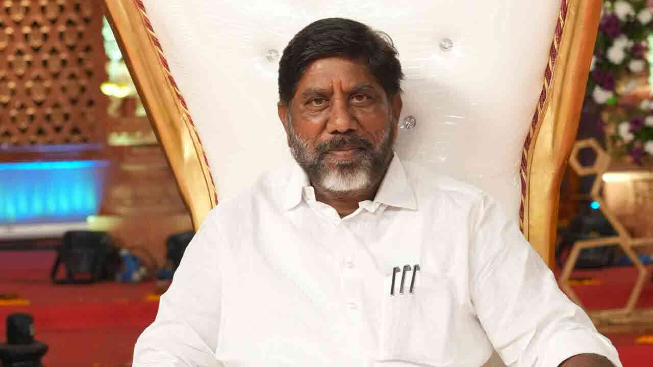 బీఆర్ఎస్ ఎమ్మెల్యేలంతా మాతో టచ్‌లో ఉన్నారు.. డిప్యూటీ సీఎం సంచలన వ్యాఖ్యలు