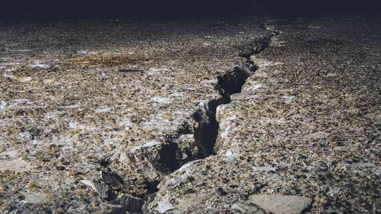 తెలంగాణలో మళ్లీ భూకంపం.. కారణం అదేనంటున్న పరిశోధకులు