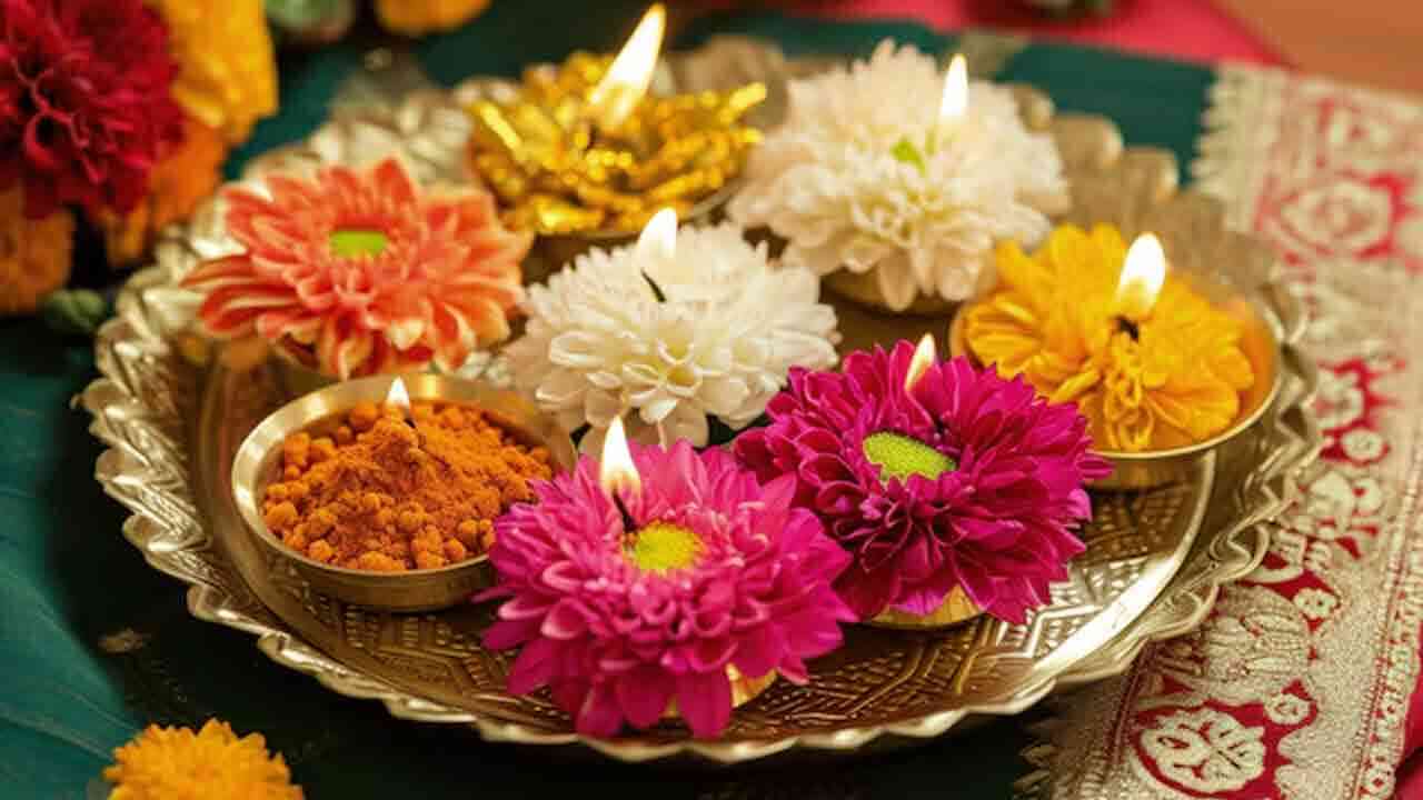 మనం నిత్యం వాడే ఈ పువ్వులు పూజకు అస్సలు వాడకూడదట.. ఆ పూలు ఏవో తెలుసా..