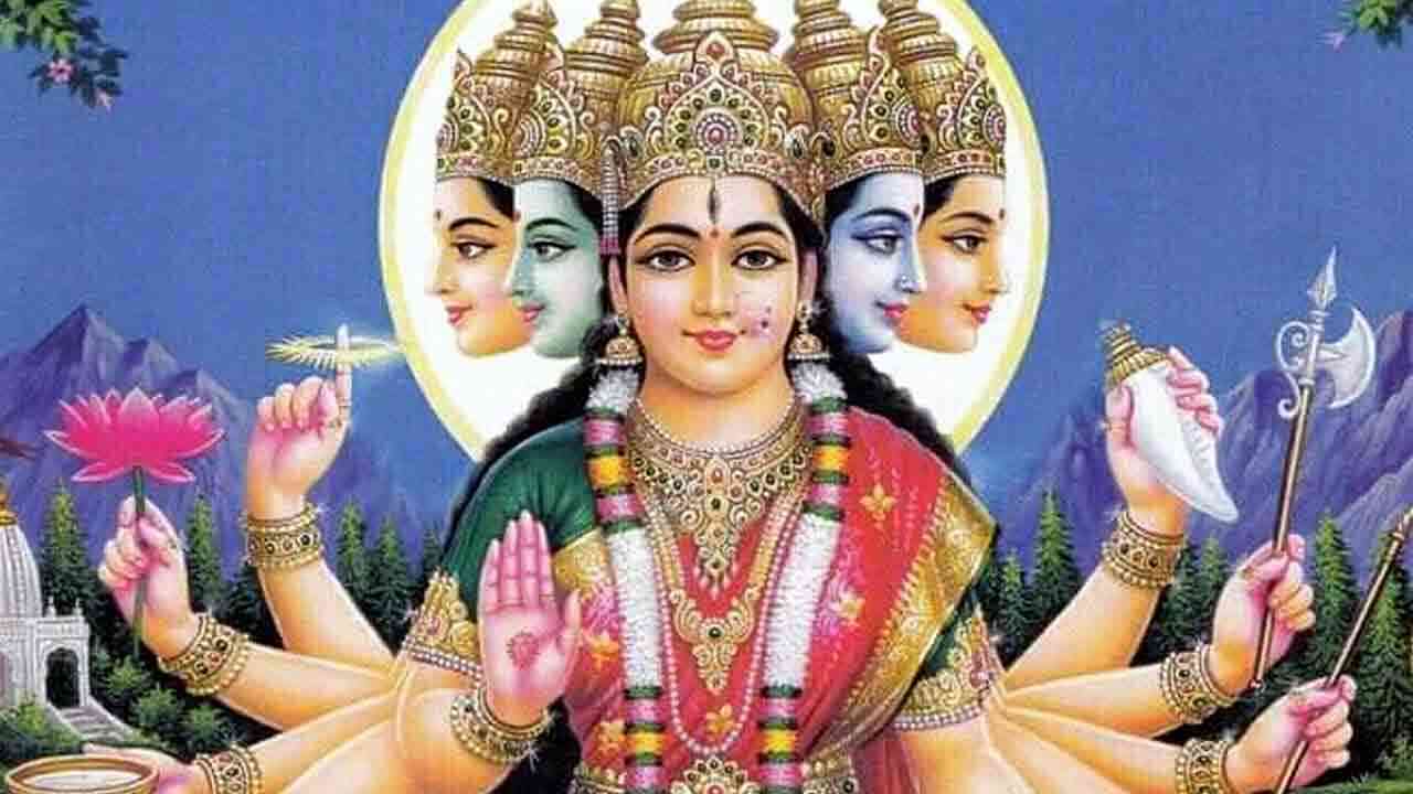 Gayatri Mantra | నేడు గాయత్రీ దేవీ అవతారం.. గాయత్రీ మంత్రంలో 24 దేవతల శక్తులు..