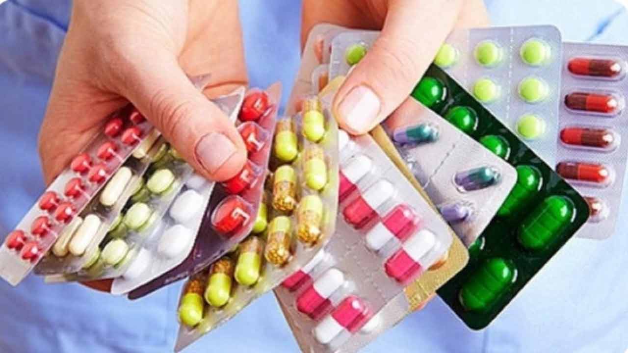 మందుల ధరలను తగ్గించిన కేంద్ర ప్రభుత్వం.. ఆ రోగులకు మేలు