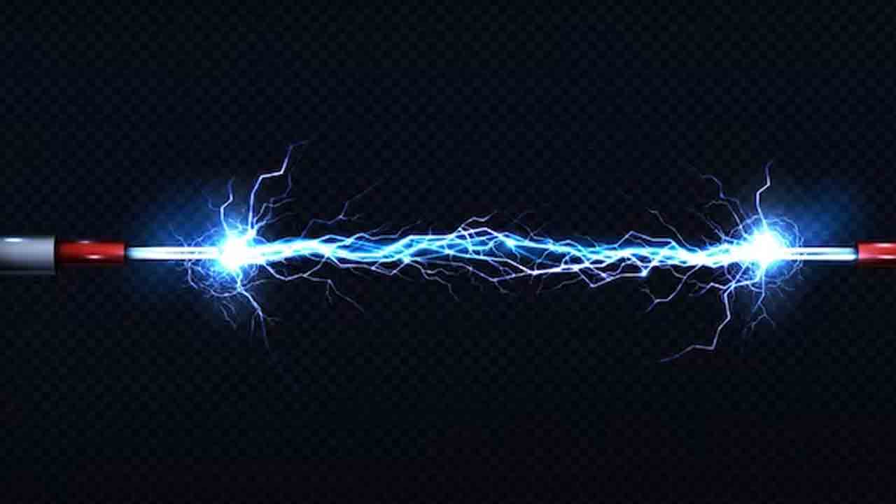 పెళ్లిళ్లలో లైట్లతో జాగ్రత్త.. సిద్దిపేట జిల్లాలో ఘోరం.. వైర్లు తగిలి వరుడు మృతి