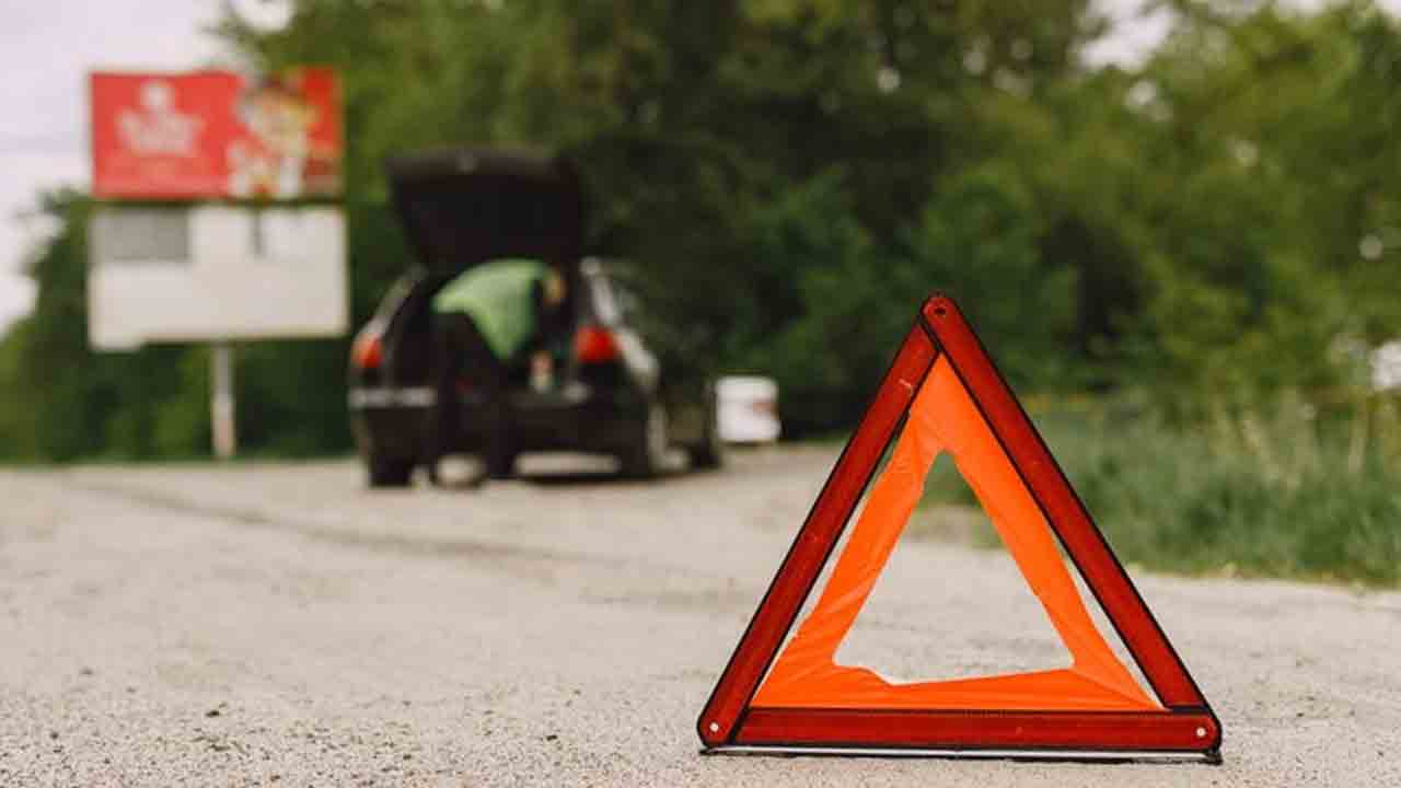 కర్ణాటకలో ఘోర రోడ్డు ప్రమాదం.. 13 మంది ఏపీ వాసులు దుర్మరణం