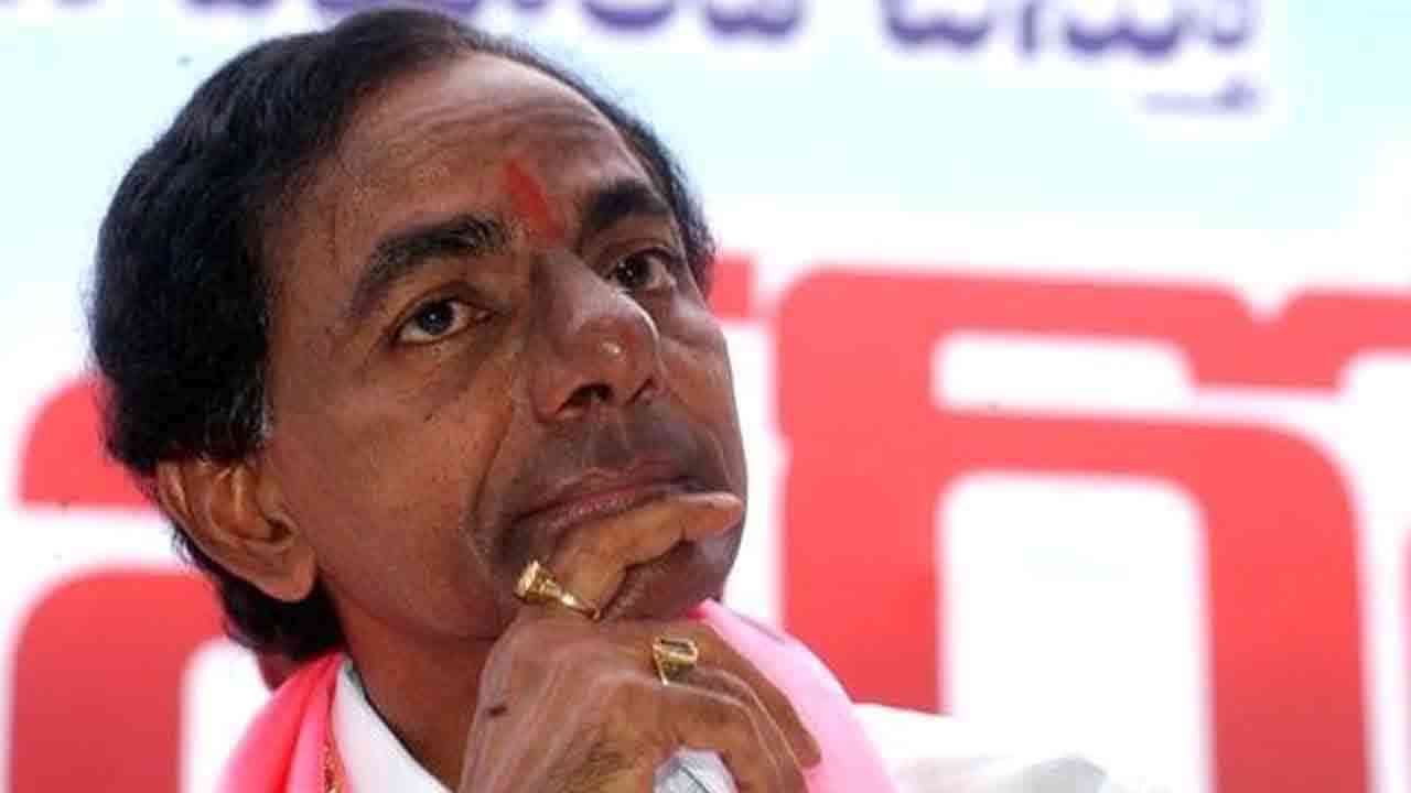 బీఆర్ఎస్ పోస్టుమార్టం పార్టు-1 : చంద్రబాబు ధైర్యమేంటి.. కేసీఆర్‌‌కు ఉన్న ఇబ్బందులేంటి?  