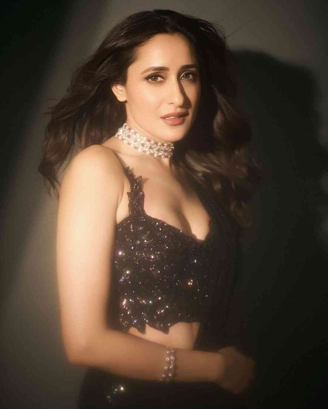  Pragya Jaiswal