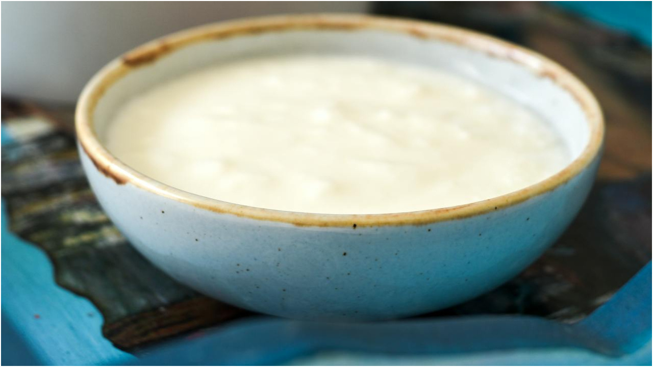 వర్షాకాలం పెరుగు తింటే ప్రమాదమా..ఆయుర్వేదం ఏం చెబుతోంది