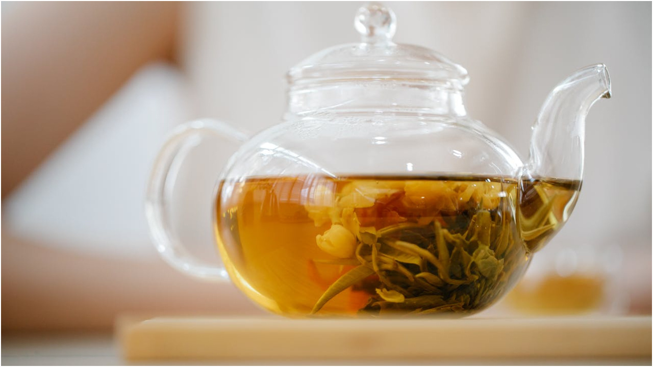 వర్షాకాలంలో ఇమ్యూనిటీ పెంచే హెర్బల్ డ్రింక్స్ ఇవే 