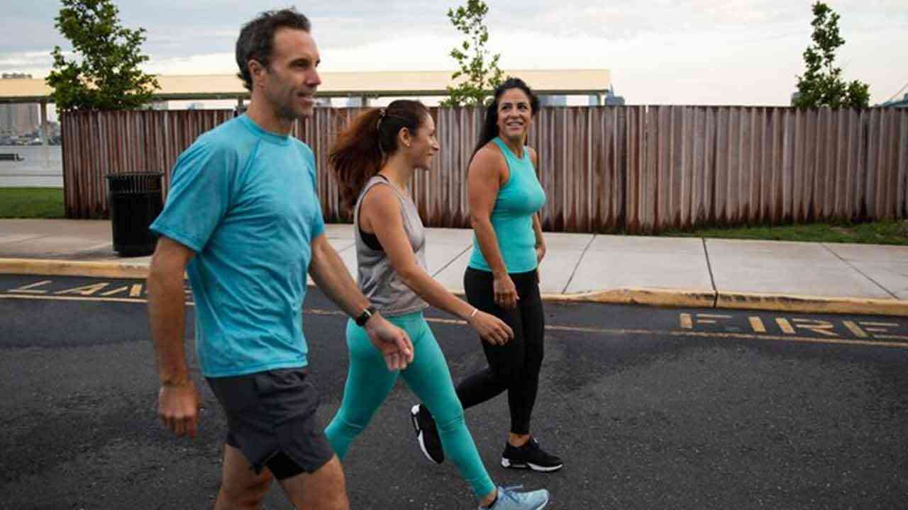 నడకే వెన్ను నొప్పికి పరిష్కారం.. శాస్త్రవేత్తల కొత్త అధ్యయనం