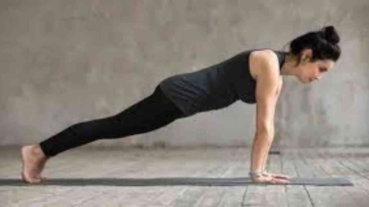 ఈ యోగాసనాలతో బరువు తగ్గే అవకాశం.. మీరు ట్రై చేయండి.!