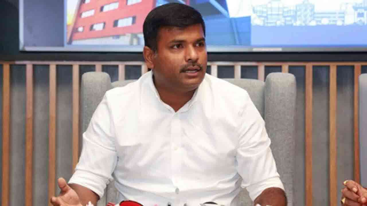 రుషికొండ భవనాలపై టిడిపి తప్పుడు ప్రచారం : మాజీ మంత్రి గుడివాడ అమర్నాథ్ 