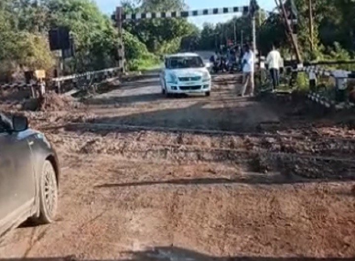 Gangadhara Railway Gate : జనవరి 2వ తేదీ వరకు గంగాధర సమీప గ్రామాల రైల్వే గేట్ బంద్
