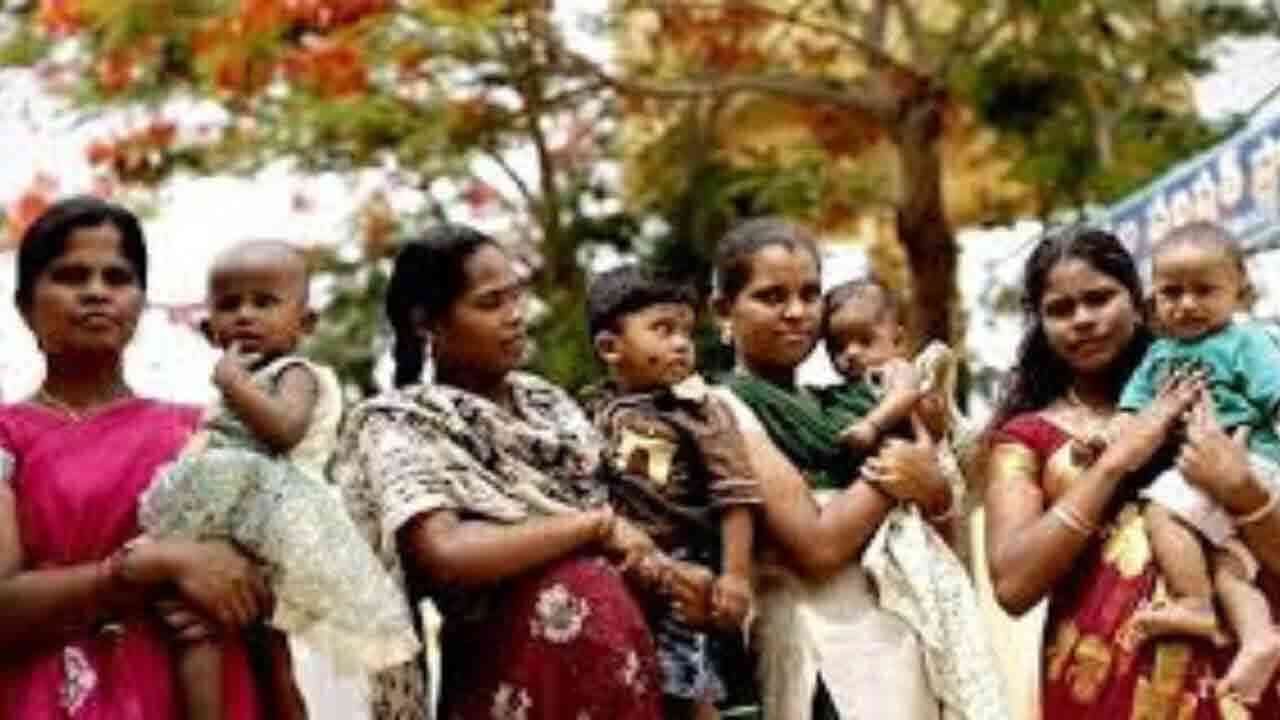 కుటుంబ అవసరాల కోసం నెలవారీ ఖర్చుల్లో తెలుగు రాష్ట్రాలే టాప్.. తాజా సర్వేలో వెల్లడి 