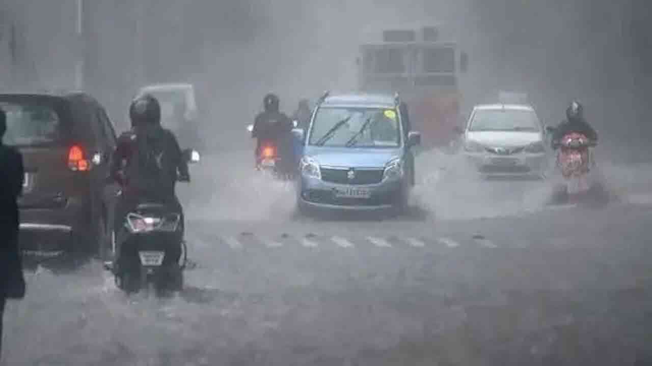 రాష్ట్రంలో రాబోయే నాలుగు రోజుల్లో విస్తారంగా వర్షాలు 