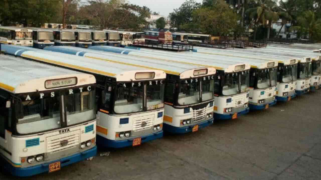 సంక్రాంతి పండగకు ఏపీకి వెళ్లే ప్రయాణికులకు శుభవార్త.. 2,400 ప్రత్యేక బస్సులు