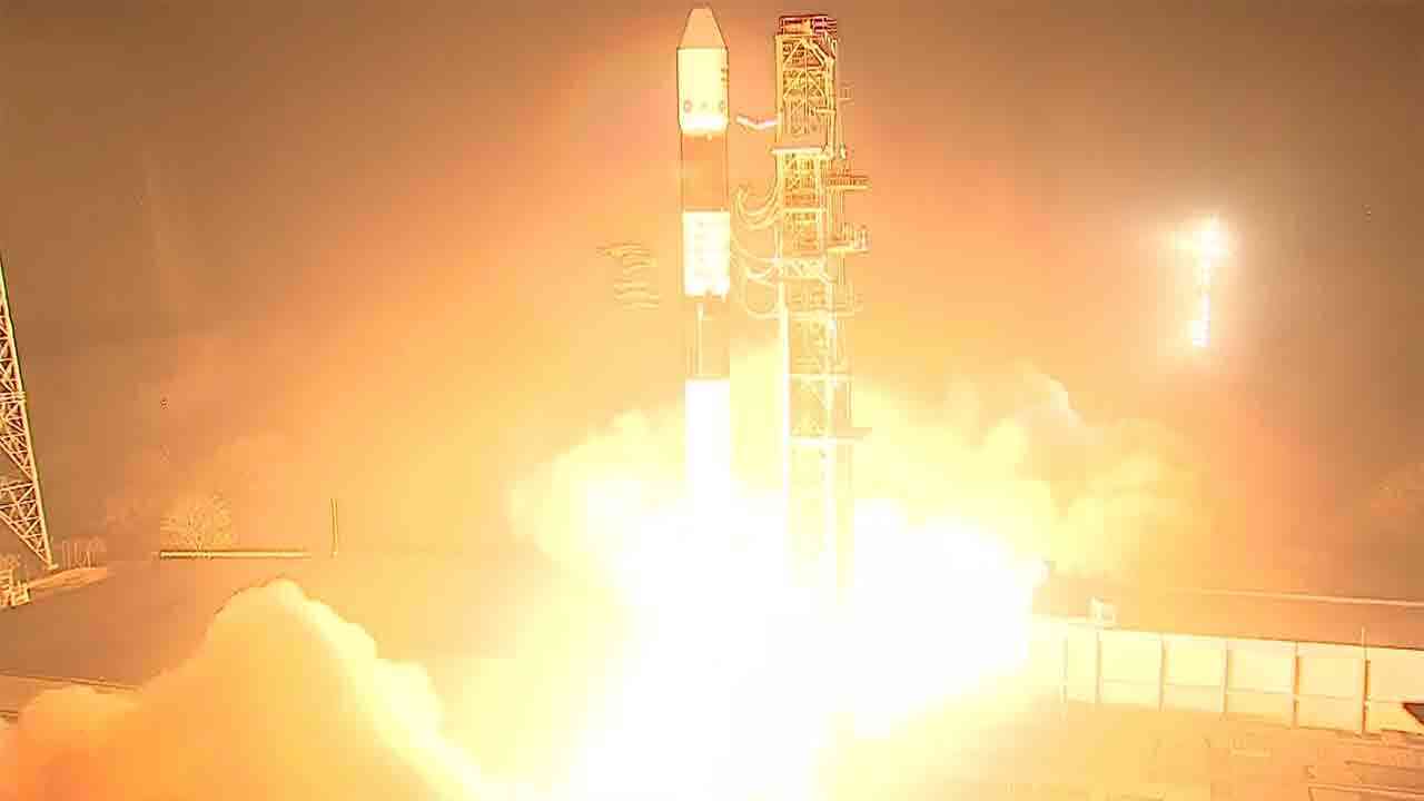 ఇస్రో స్పేడెక్స్‌ ప్రయోగం సక్సెస్.. జనవరి 7న డాకింగ్