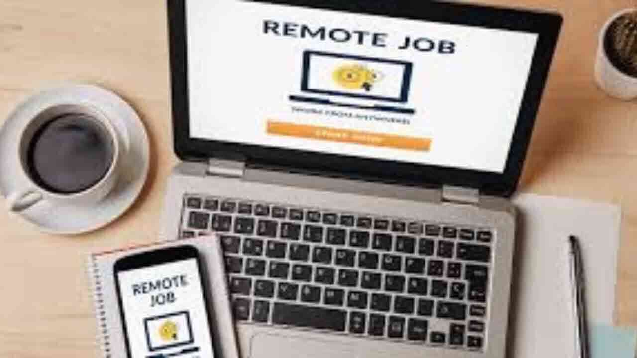 నిరుద్యోగులకు శుభవార్త.. ఇంటి దగ్గర నుంచి పనిచేస్తూనే ఏడు లక్షలు జీతం 
