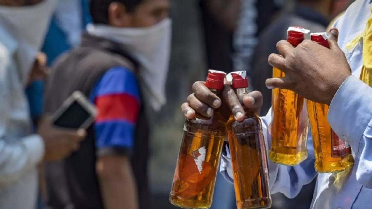 కొత్త ఏడాదిలో కుమ్మేసిన మందుబాబులు.. తెలంగాణకు భారీగా ఆదాయం