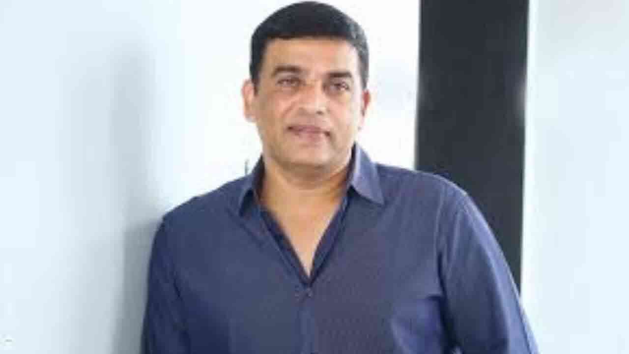 దిల్ రాజు ఇంట్లో ఐటీ సోదాలు.. ఇళ్లు, ఆఫీసుల్లో కొనసాగుతున్న తనిఖీలు 