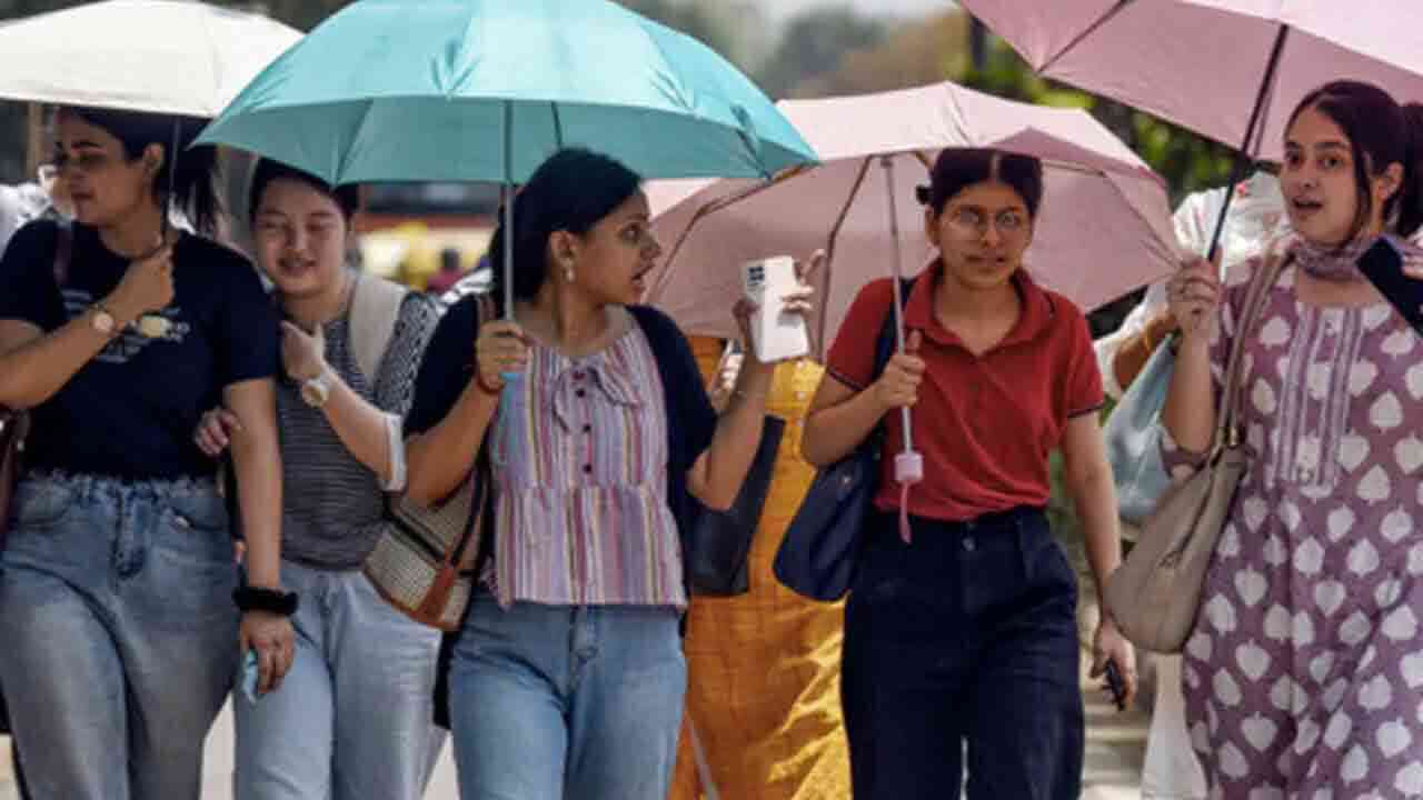 ఎండలతో జాగ్రత్త.. నేటి నుంచి చుక్కలు చూపించనున్న భానుడు 