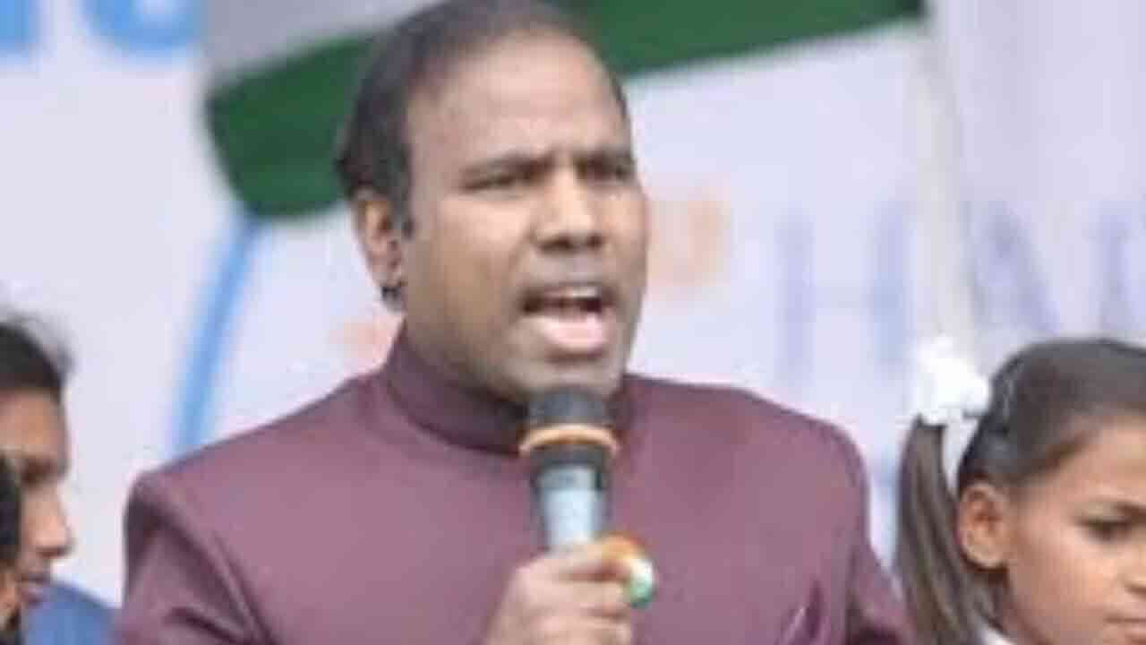 కేటీఆర్ పై కేసును చెత్త కేసుగా అభివర్ణించిన పాల్.. ఢిల్లీకి కప్పం పంపిస్తున్నారంటూ ఆరోపణలు 