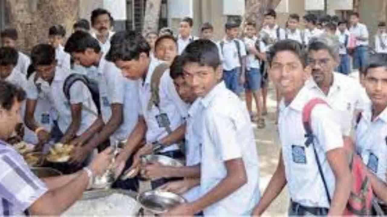 జూనియర్ కాలేజీ విద్యార్థులకు మధ్యాహ్న భోజనం.. నేటి నుంచే అమలు.!