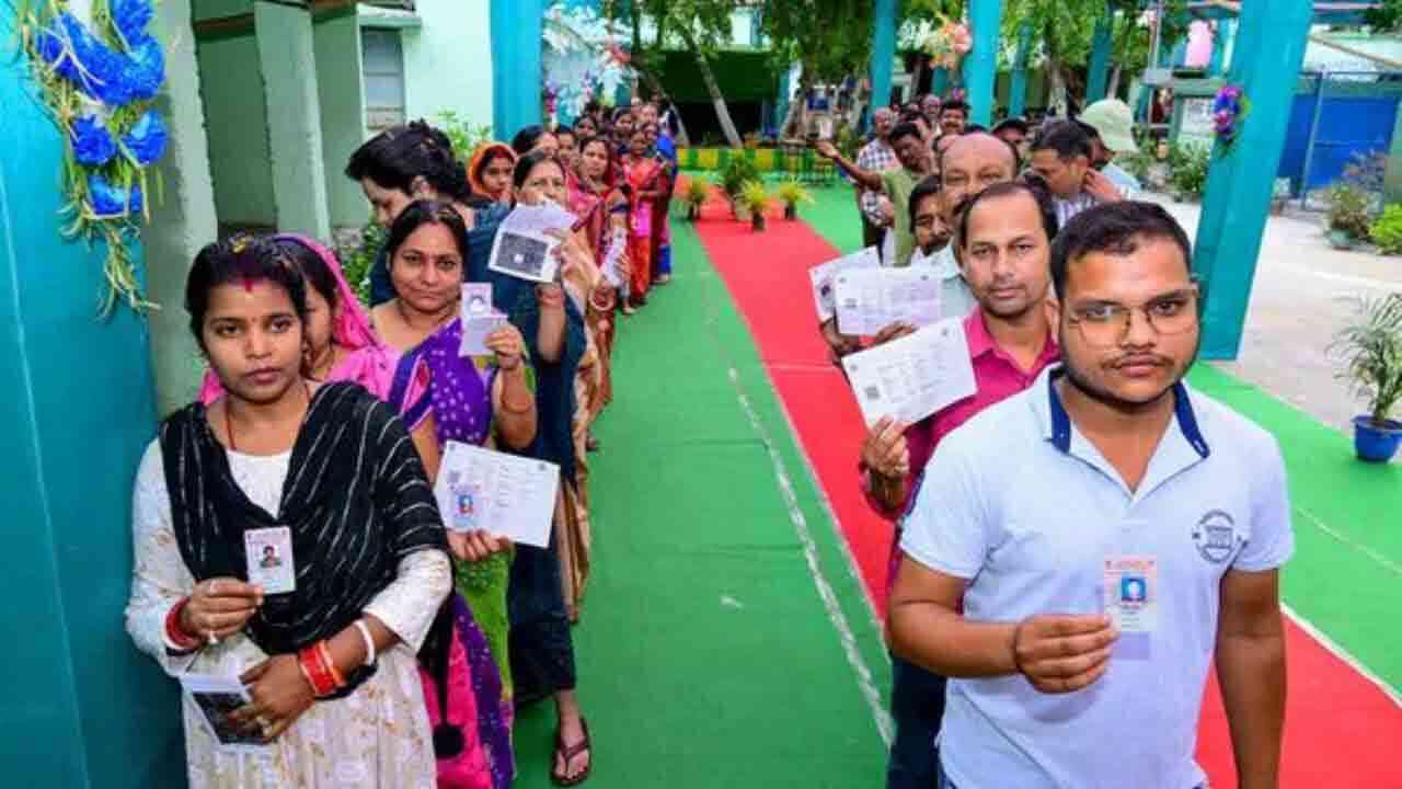 ఢిల్లీలో ప్రారంభమైన పోలింగ్ ప్రక్రియ.. సమస్యాత్మక ప్రాంతాల్లో కట్టుదిట్టమైన భద్రత 