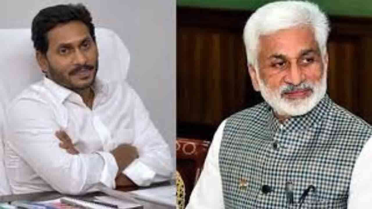 వైఎస్ జగన్ చుట్టూ కోటరీ.. విజయసాయిరెడ్డి విమర్శలకు కారణం అదేనా.!