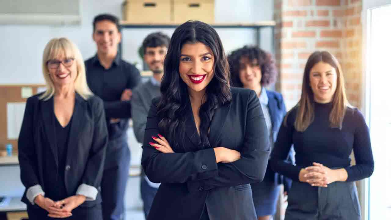 మహిళలకు పెరిగిన ఉద్యోగ అవకాశాలు.. 48 శాతం మేర మహిళా ఉద్యోగులు 