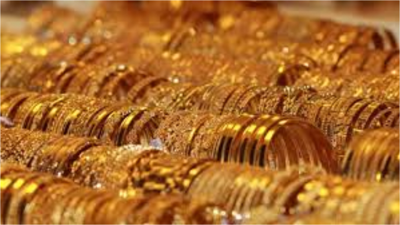 Gold Rate Today: పసిడి ప్రియులకు గుడ్ న్యూస్..వరుసగా రెండో రోజు  స్వల్పంగా తగ్గిన బంగారం, వెండి ధరలు..
