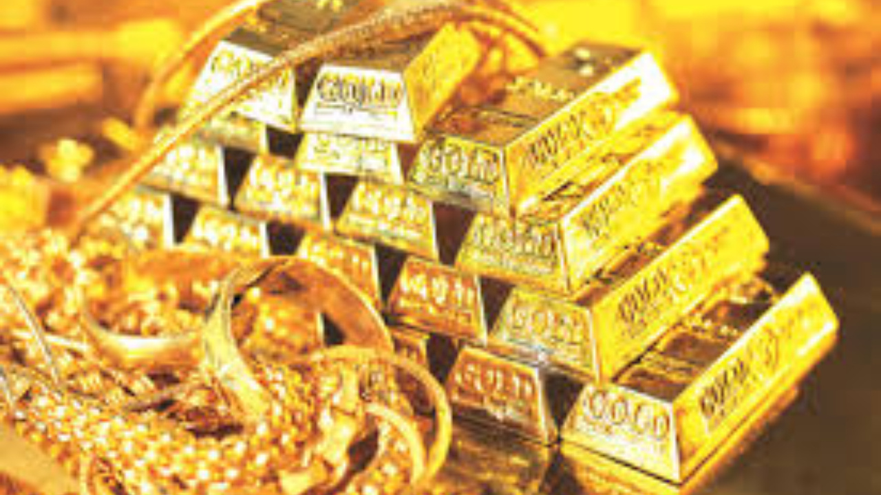 Today Gold Rate : స్వల్పంగా తగ్గిన బంగారం ధర.. మంగళవారం పసిడి ధరలు ఇవే