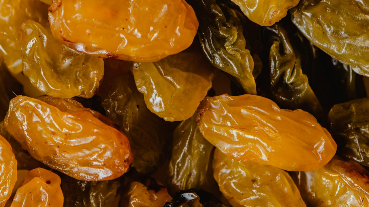 Health Tips: ఎండు ద్రాక్షను నానబెట్టి తినే ముందు ఈ విషయాలు తెలుసుకోండి