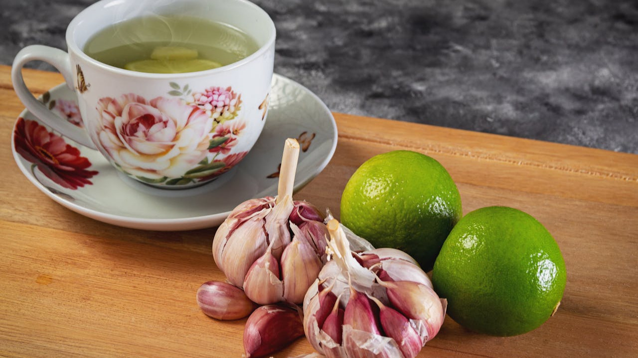 వెల్లుల్లి టీ వల్ల కలిగే ప్రయోజనాలు ఏంటి..? ఈ టీ ఎలా తయారు చేసుకోవాలి..?