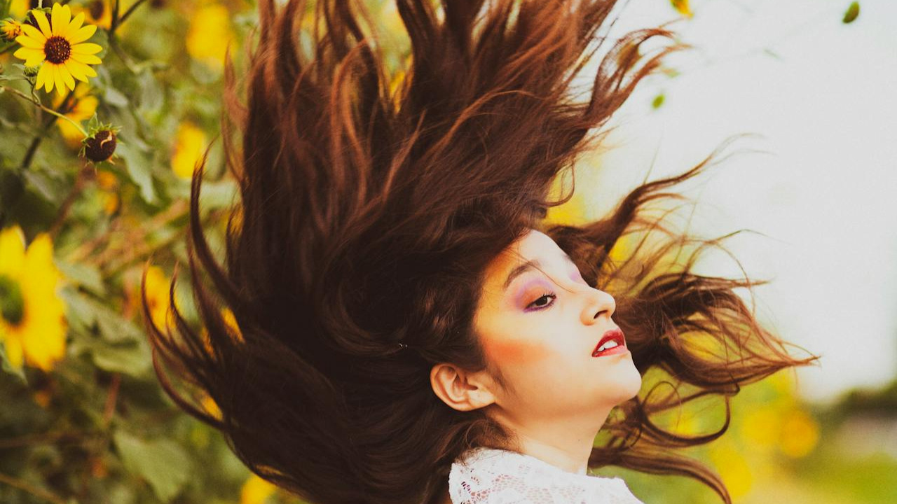 ఎండుద్రాక్షను ఇందులో నానబెట్టి తింటే జుట్టు పొడవుగా పెరుగుతుంది 