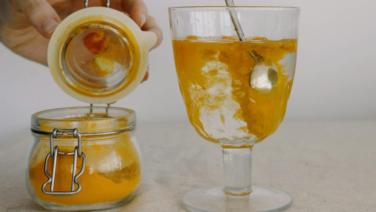 Turmeric Benefits:  ఉదయాన్నే చిటికెడ్ పసుపును ఇలా తీసుకుంటే లెక్కలేనన్ని ఆరోగ్య ప్రయోజనాలు