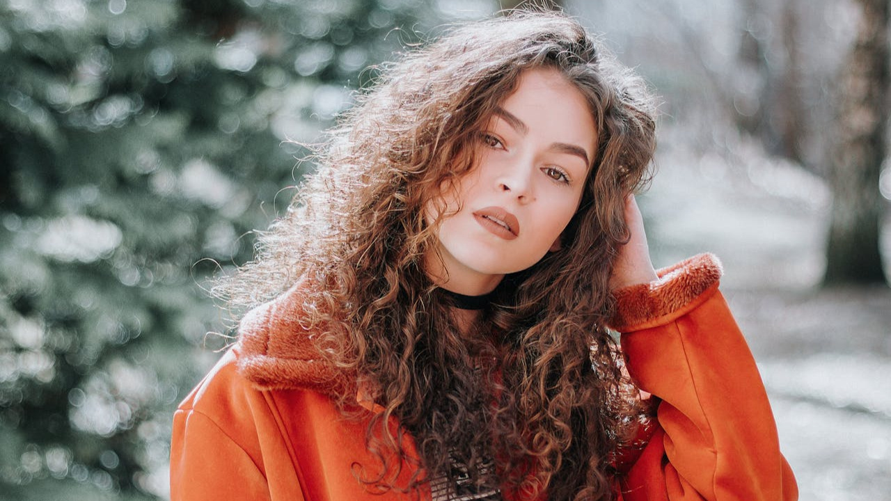 50 ఏళ్లు దాటినా యవ్వనంగా కనిపించాలంటే రోజూ ఈ పనులు చేయాలి